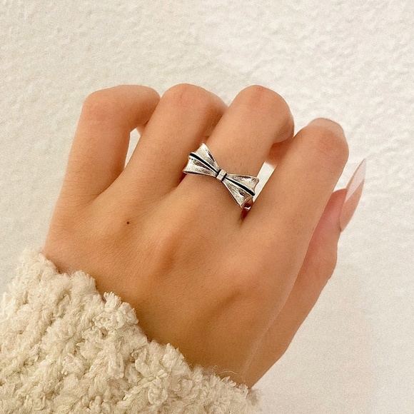 925 Sterling Silver Bow Ring Minimalist Ring Dainty Ring Band Stackable Ring - Picture 2 of 6